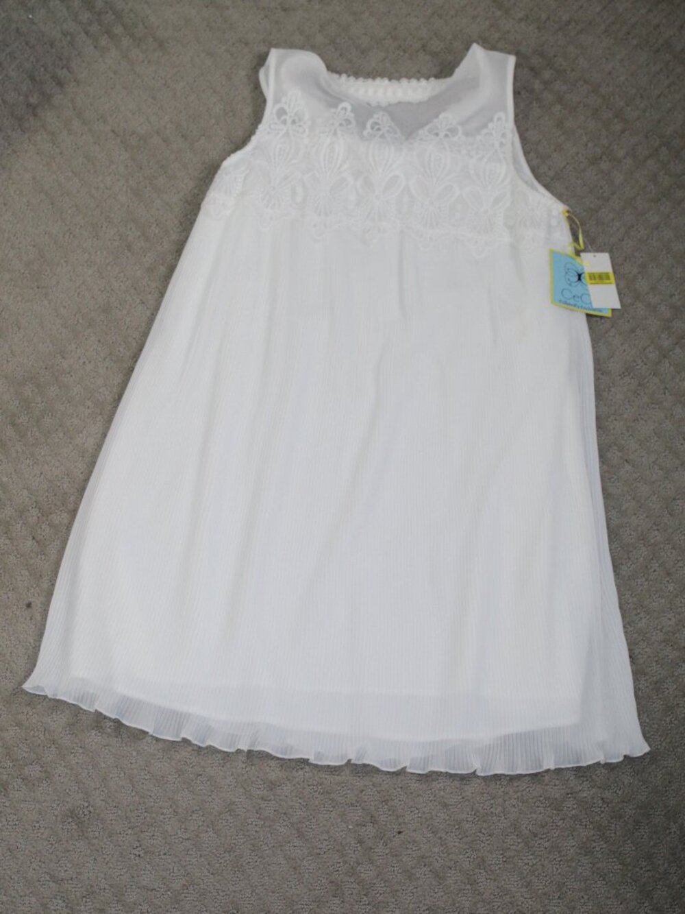 NWT CeCe Size 10 Ivory Accordion Pleat Lace Straight Line Sleeveless Dress